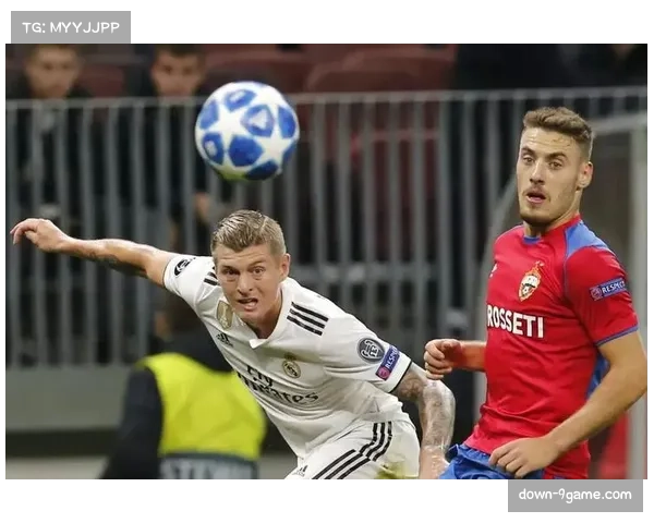 皇马阵型在433、352与442间切换，阿隆索实验多种打法